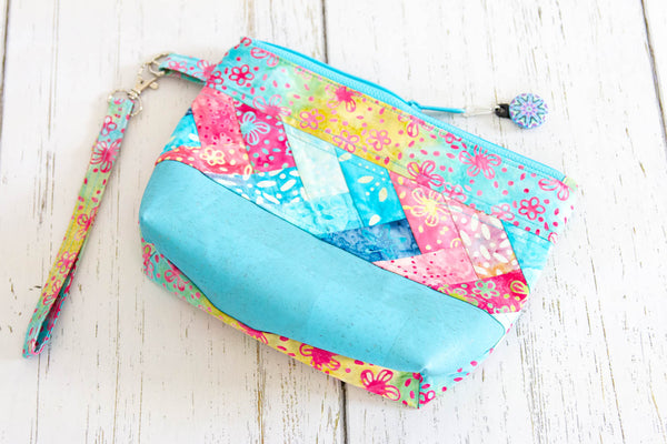 The medium Pack it Up! bag with cork panel is a fun zippered pouch great for storing all those essentials.